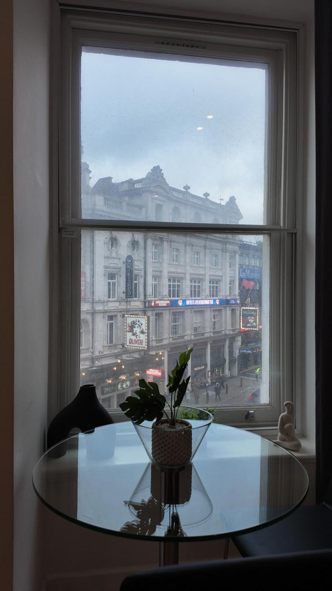 Stunning Piccadilly 1 Bedroom Flat In London Vr9 Bagian luar foto